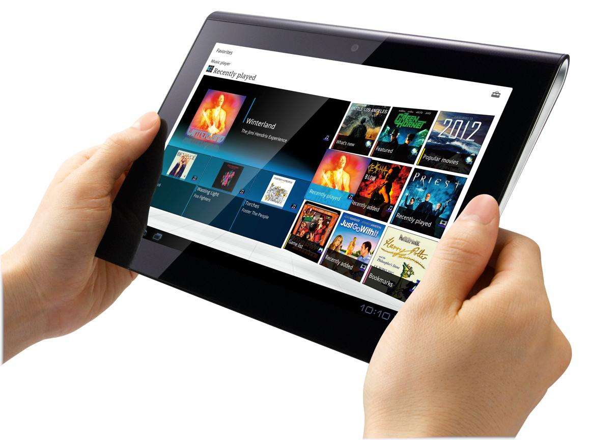sony-tablets1-hands2-lg[1]